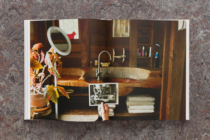 JB BLUNK by Mariah Nielson, Åbäke