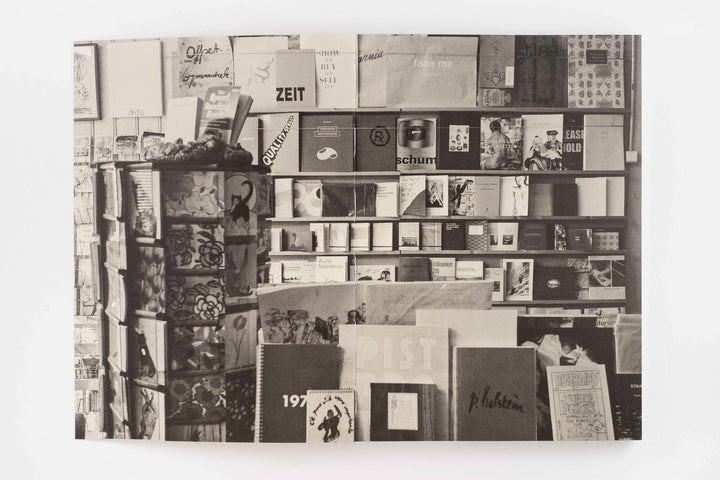 IN THE WAKE OF BLIND NAVIGATION: BOEKIE WOEKIE – BOOKS BY ARTISTS by by Maike Aden