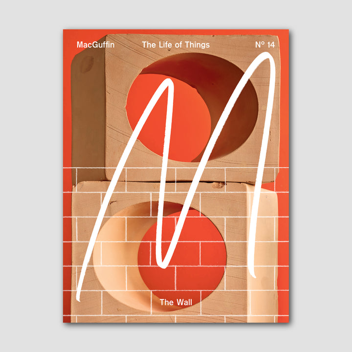 MACGUFFIN MAGAZINE Nº14 THE WALL by MacGuffin Magazine