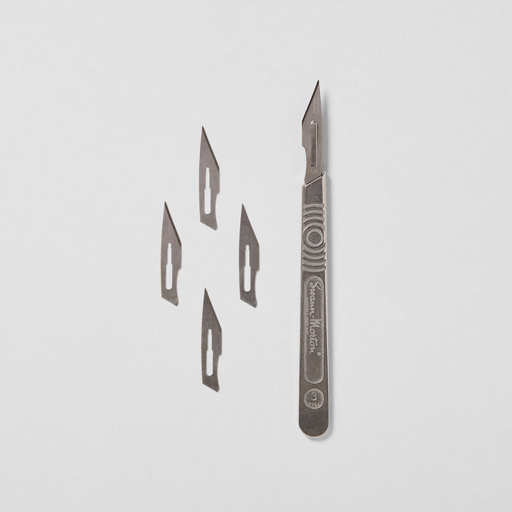 Scalpel Handle with 5 Blades