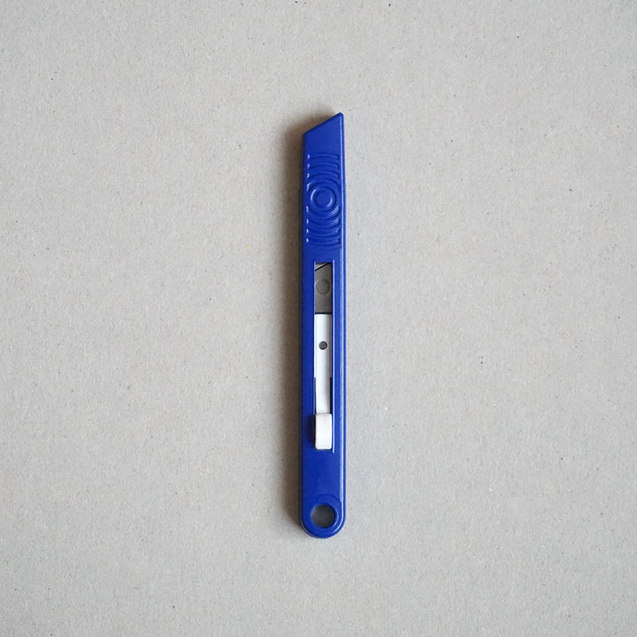 Retractable Scalpel Handle with 5 Blades