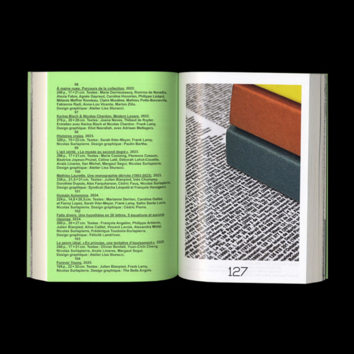 16 MILLION DE SIGNES — FROM AND ABOUT BOOKS by Alexandra Midal, Thierry Chancogne
