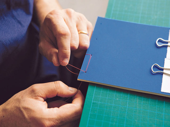 MAKING BOOKS: A GUIDE TO CREATING HAND-CRAFTED BOOKS BY THE LONDON CENTRE FOR BOOK ARTS by Simon Goode, Ira Yonemura